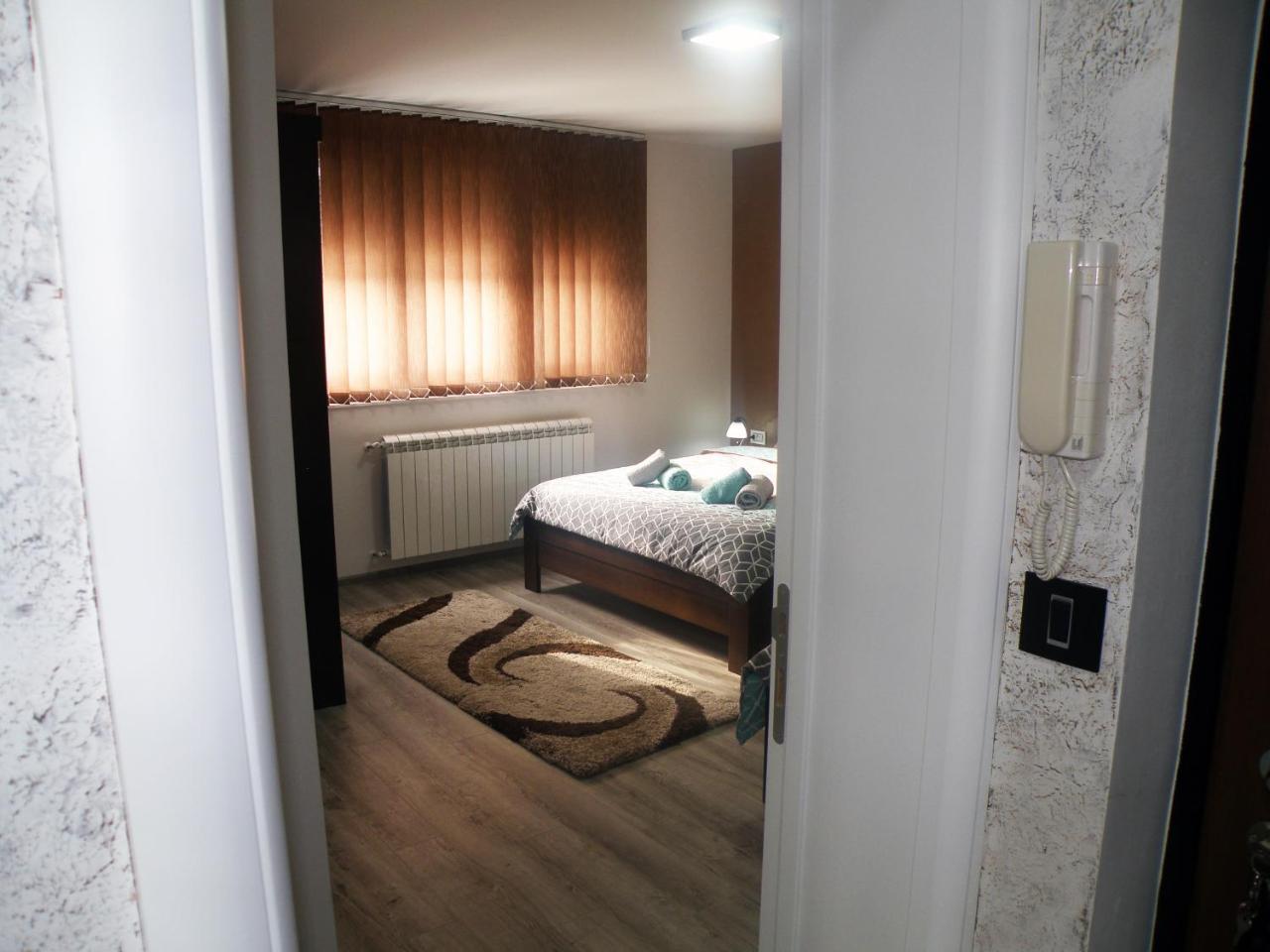 Kristal Apartmani Arandjelovac Bagian luar foto