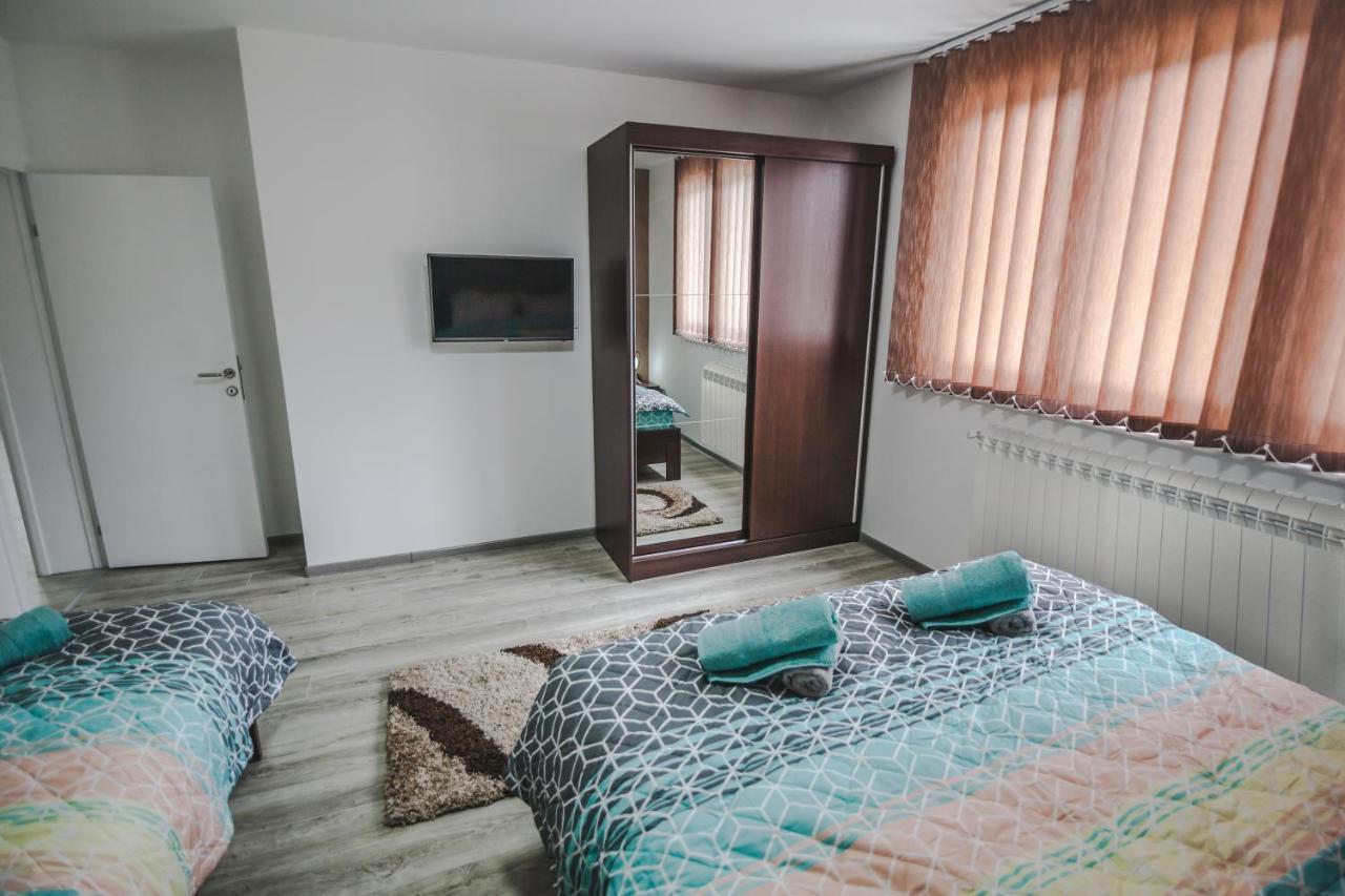 Kristal Apartmani Arandjelovac Bagian luar foto